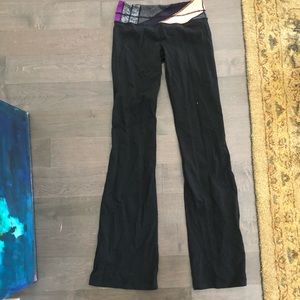 Boot cut lululemon yoga pants